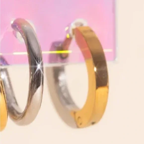 Oh Clem mixed metal huggie hoops - Picture 2 of 2